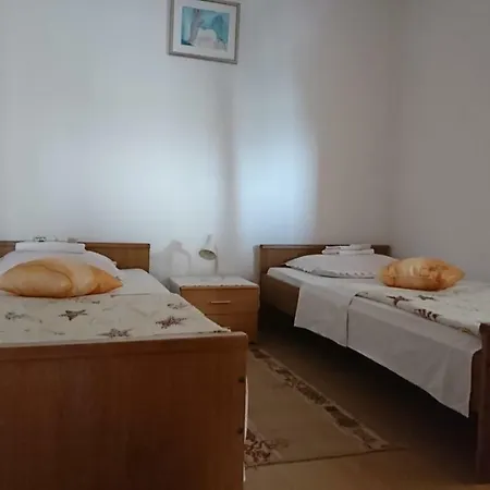 Apartmani Kocka Primosten Exterior photo